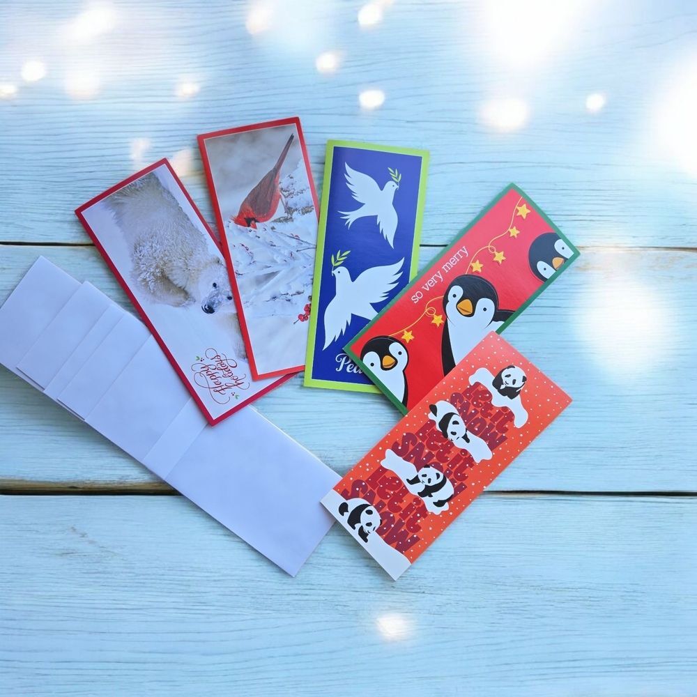 Festive Holiday Cards Red Green White Seasons Unisex Christmas 5 Card Bundle